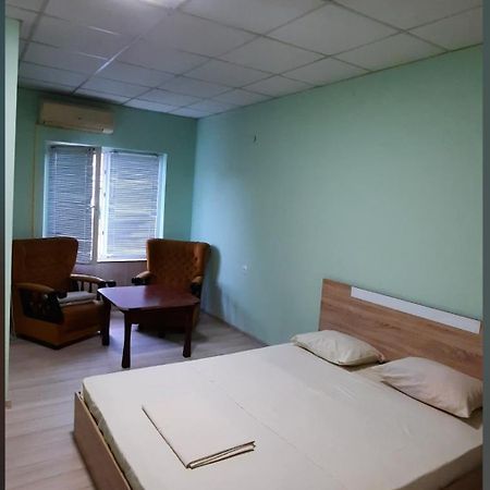 Хотел Елит Kostinbrod Esterno foto